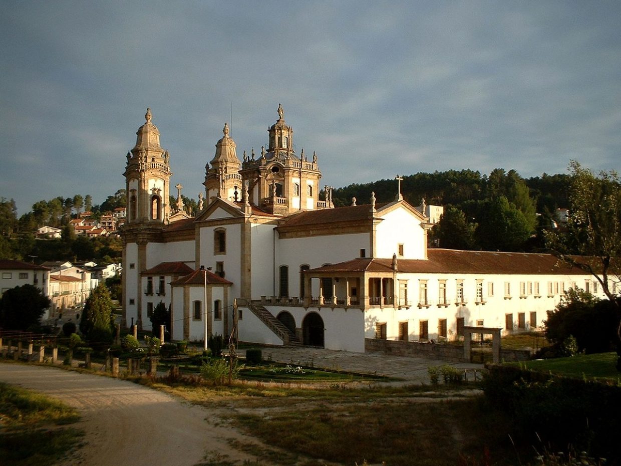 Mosteiro de São Miguel de Refojos