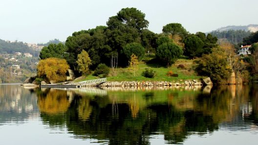 Ilha dos Amores ©Câmara Municipal Castelo de Paiva