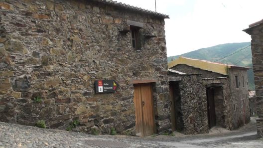 Gondramaz, Miranda do Corvo