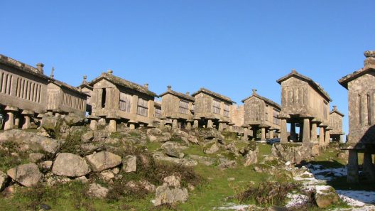 Ponte da Barca, o rio lima e o Lindoso