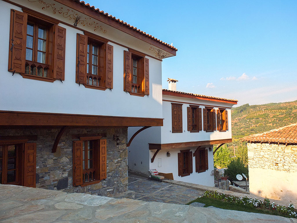 Casas recuperadas em Sirince